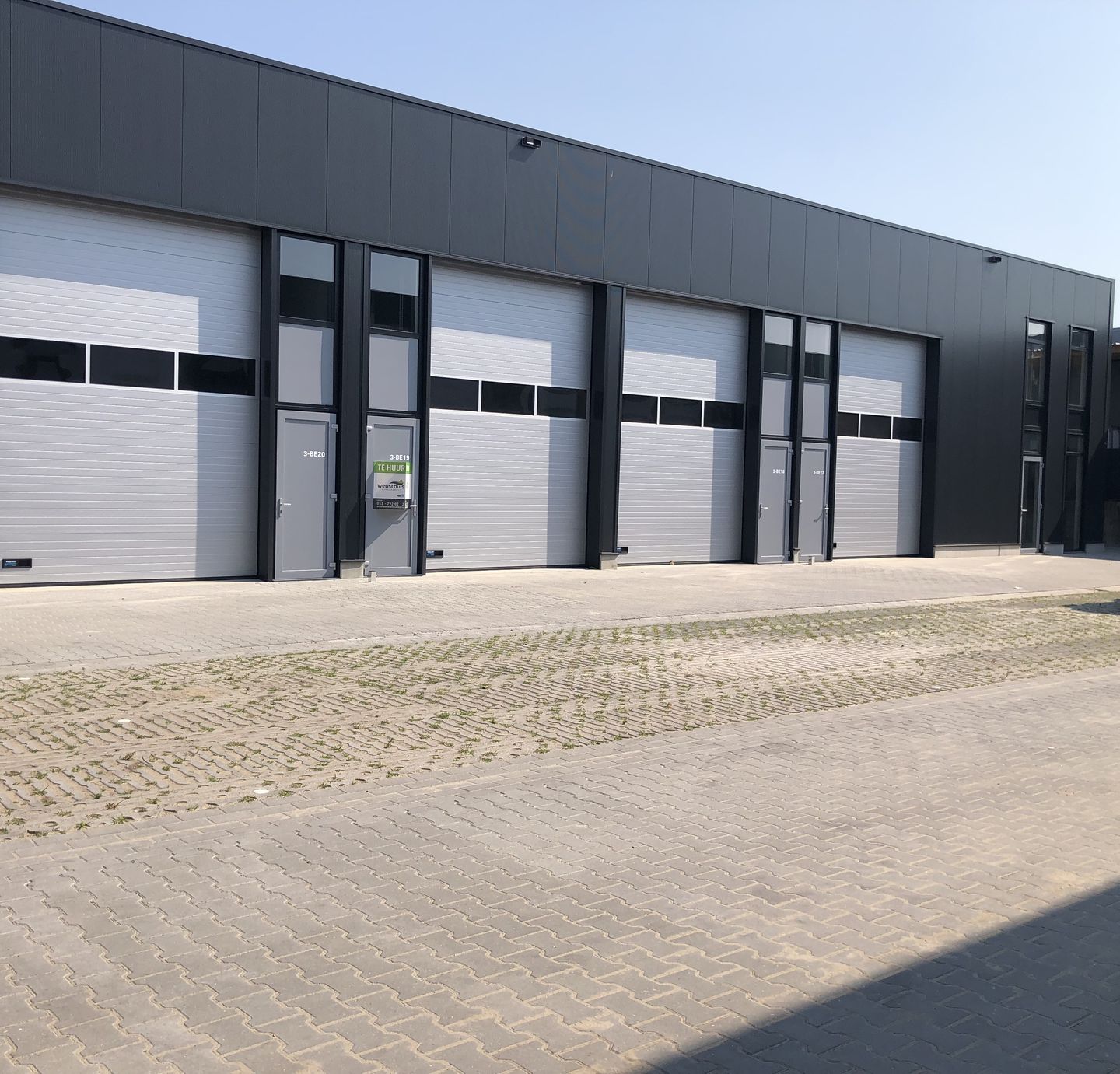 View photo 1 of Hinmanweg 3-BE19