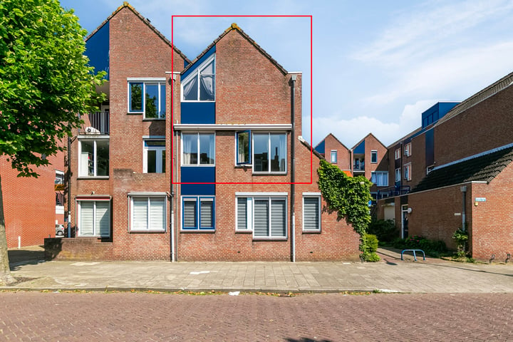 View photo 2 of Van Dishoeckstraat 144