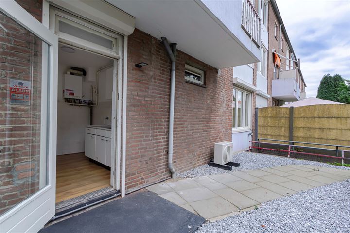 Bekijk foto 30 van Opalinestraat 61