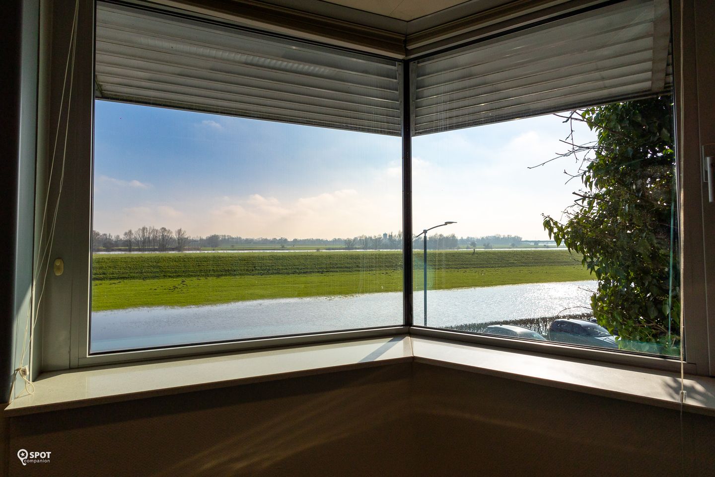 Bekijk foto 5 van Delta 85