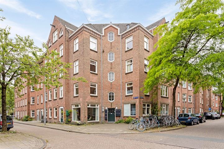 Bekijk foto 1 van Pienemanstraat 54