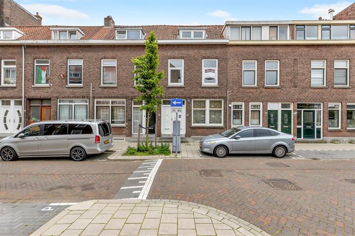 Bekijk foto 2 van Van Swindenstraat 27-A