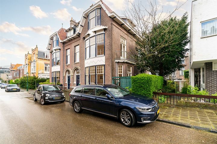 Bekijk foto 47 van Van Aerssenstraat 16