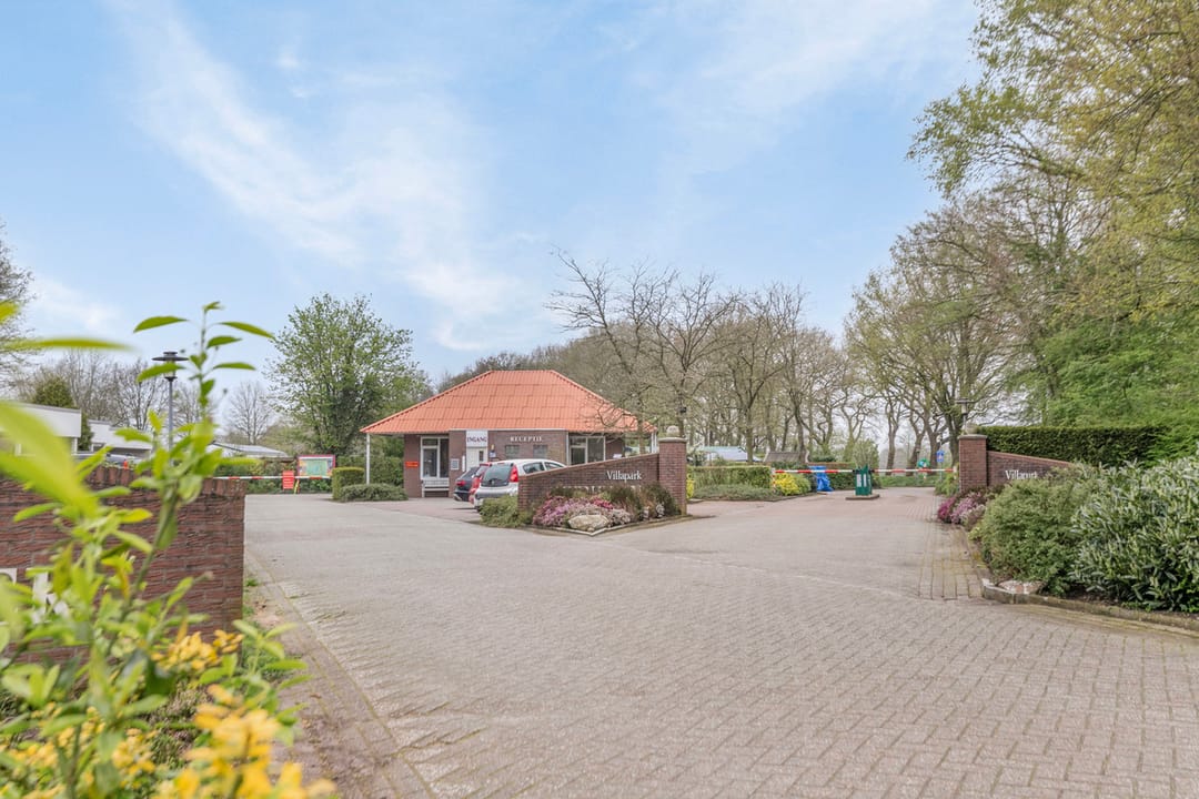 Foto 16 van Zuidlaarderweg 37-42