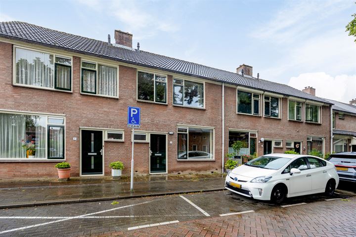 Bekijk foto 1 van Dr. Kuyperstraat 9