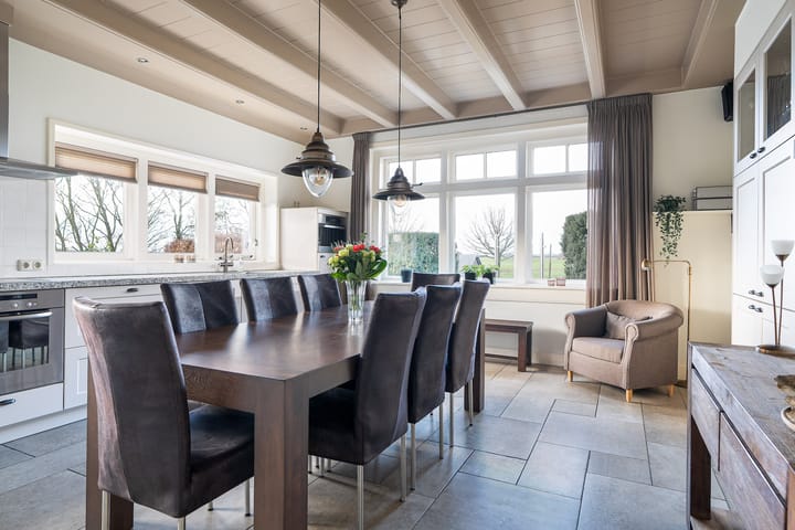 Foto 2 van Hitzumerweg 1