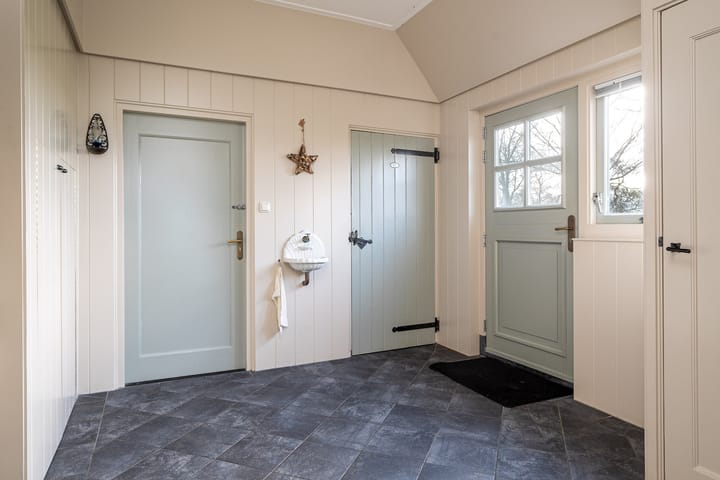 Foto 10 van Hitzumerweg 1