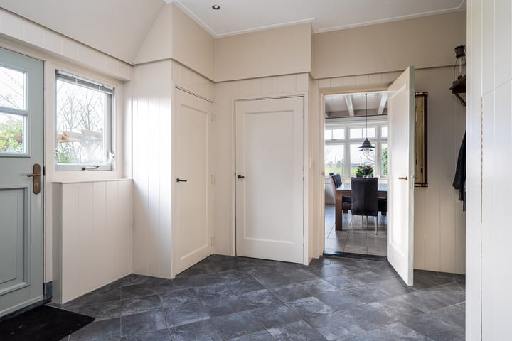 Foto 11 van Hitzumerweg 1