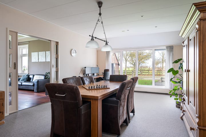 Foto 20 van Hitzumerweg 1