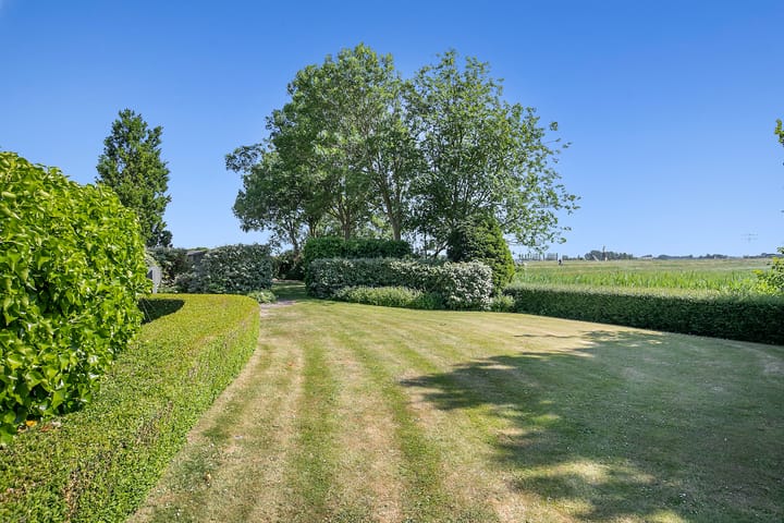 Foto 50 van Hitzumerweg 1