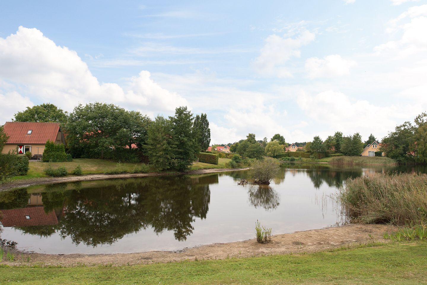 Foto 25 van Zuidlaarderweg 37-58