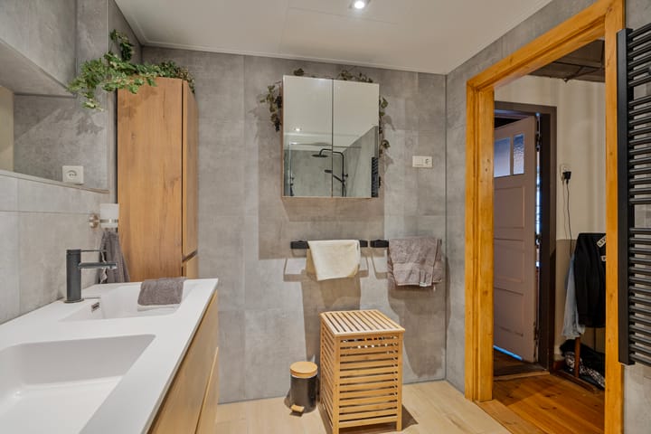 Photo 26 of Thijssenweg 2