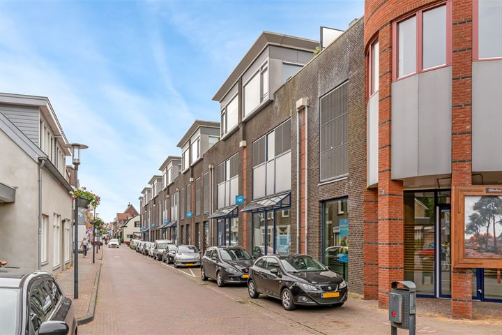 Bekijk foto 2 van Dorpsstraat 134