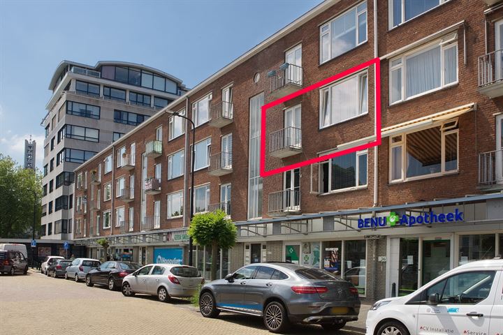 Bekijk foto 1 van Hendrik Ravesteijnplein 19