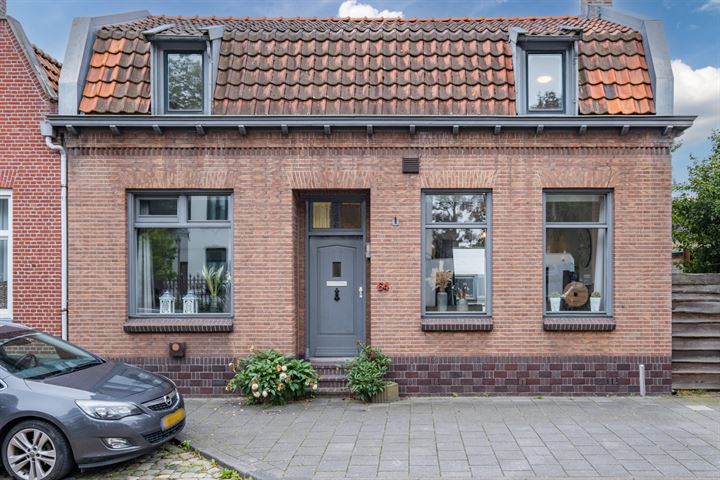 View photo 5 of Kerkstraat 64