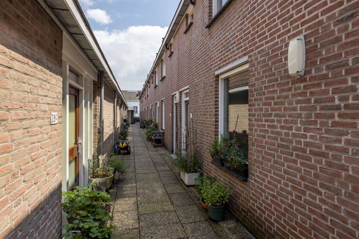 View photo 24 of Maastrichter Grachtstraat 14-D