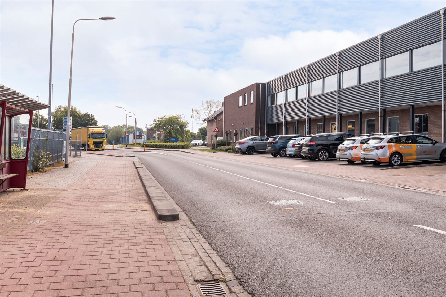 View photo 3 of Industrieweg 83-85