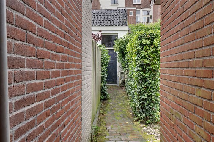 View photo 38 of Naëll Tynnegieterstraat 17