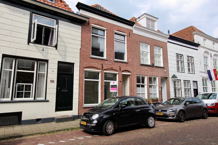 Bekijk foto van Vismarktstraat 18