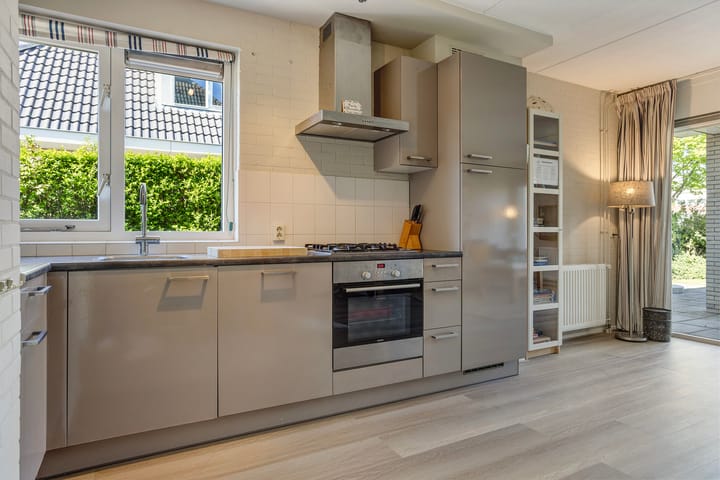 Photo 15 of 't Set 20