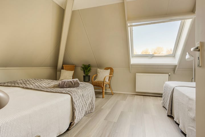 Photo 27 of 't Set 20