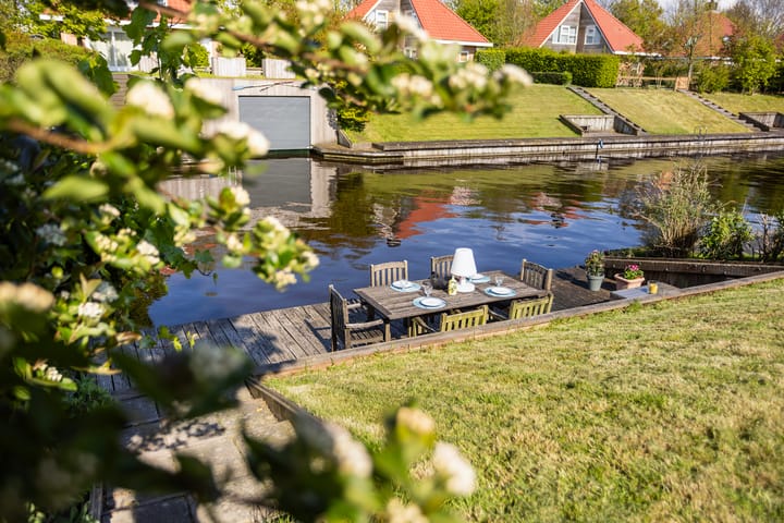 Photo 40 of 't Set 20