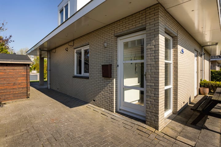 Photo 47 of 't Set 20