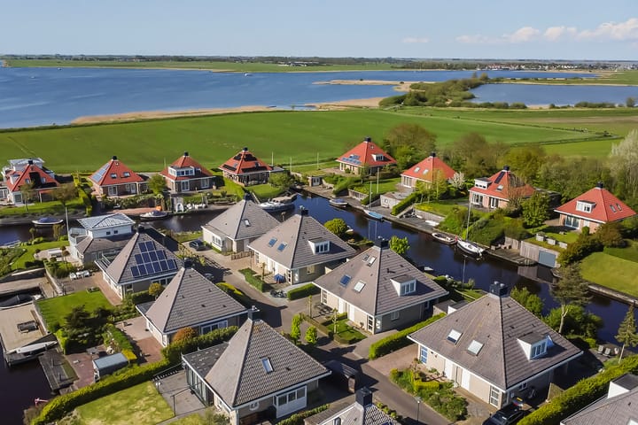 Photo 51 of 't Set 20