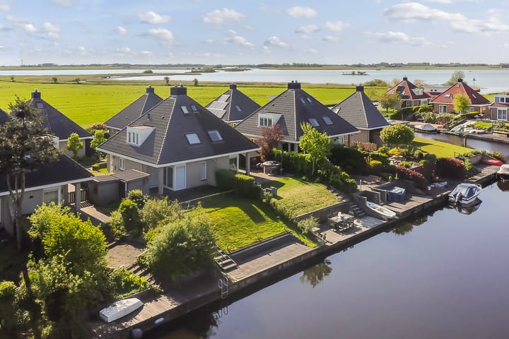 Photo 53 of 't Set 20