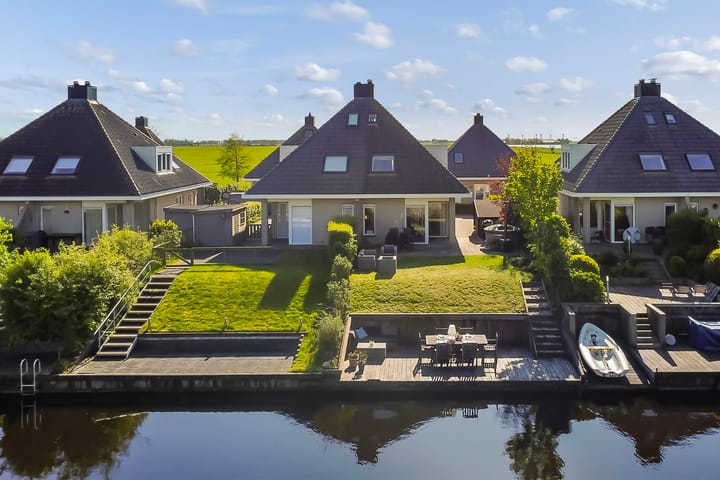 Photo 57 of 't Set 20