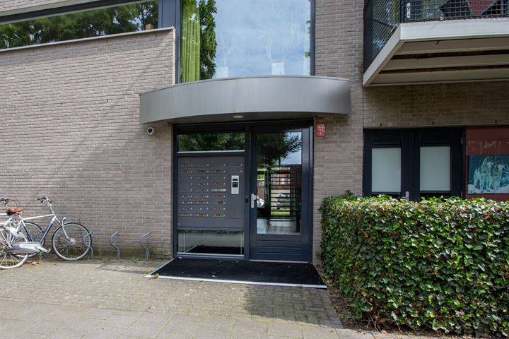 View photo 3 of Hendrik van Tulderstraat 63