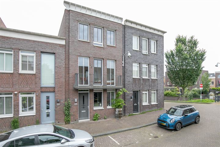 Bekijk foto 1 van Schoklandstraat 34