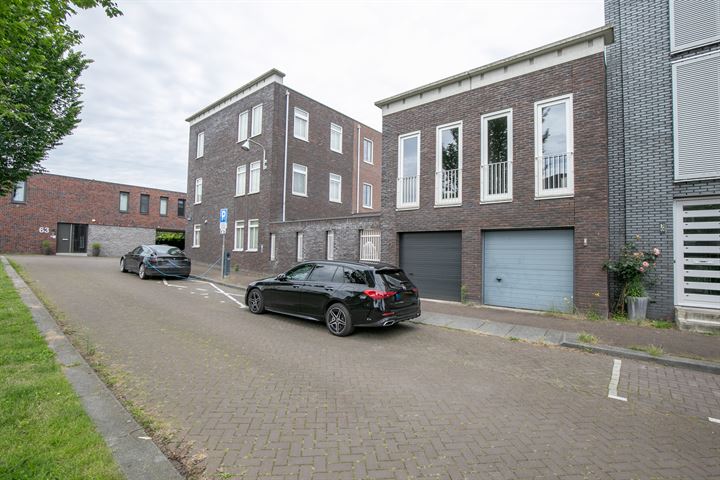 Bekijk foto 40 van Schoklandstraat 34