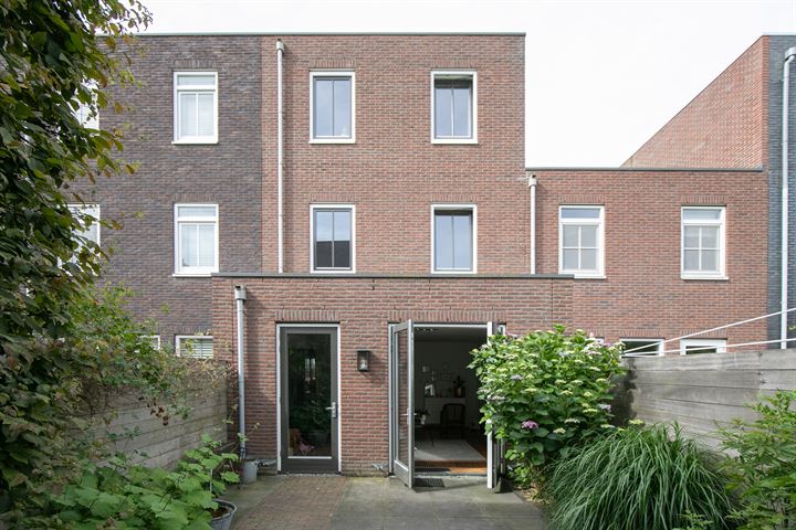 Bekijk foto 50 van Schoklandstraat 34