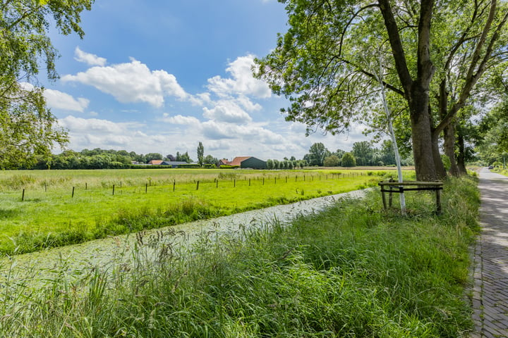 Bekijk foto 2 van Zwaluwseweg 20