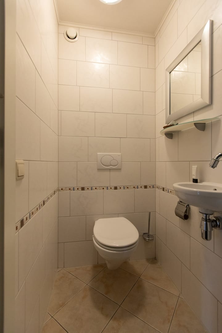 Photo 18 of Meester Helmesstraat 1