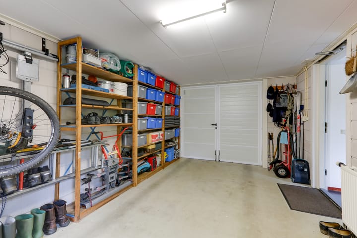 Photo 16 of Meester Helmesstraat 1