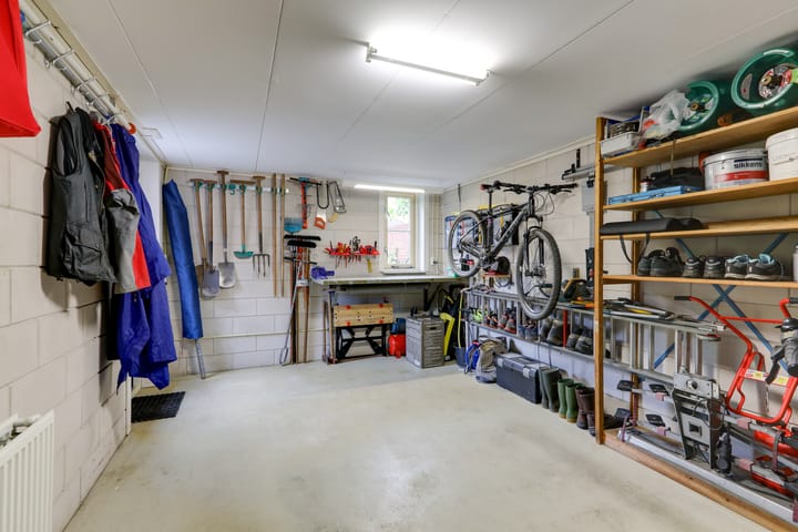 Photo 17 of Meester Helmesstraat 1