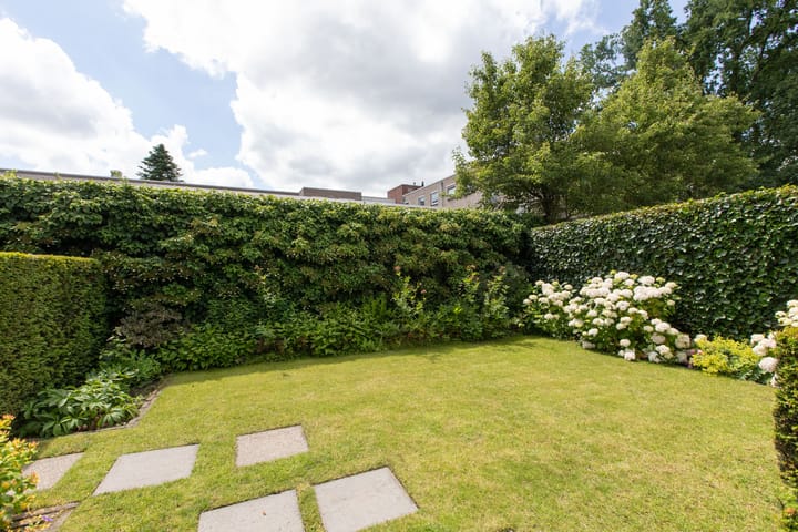 Photo 36 of Meester Helmesstraat 1