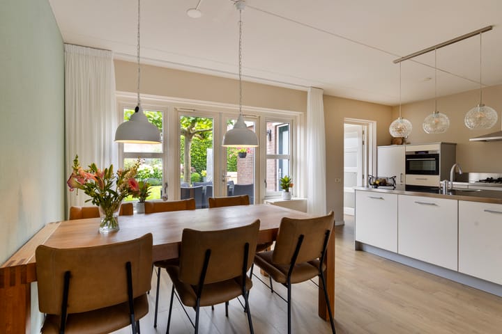 Photo 10 of Huchtstraat 3