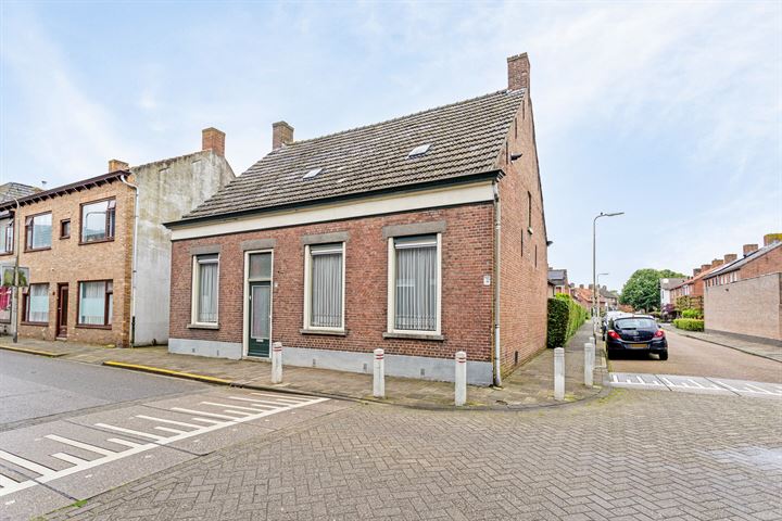 View photo 39 of Dorpsstraat 70