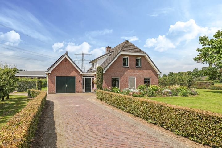 Foto 10 van Spoorstraat 2