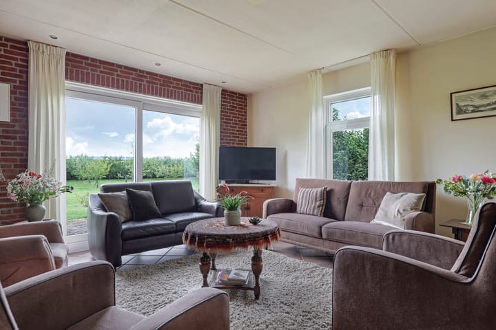 Foto 17 van Spoorstraat 2