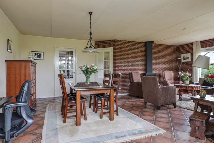 Foto 20 van Spoorstraat 2