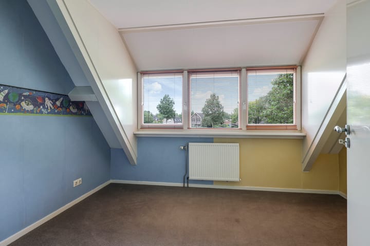 Foto 44 van Spoorstraat 2