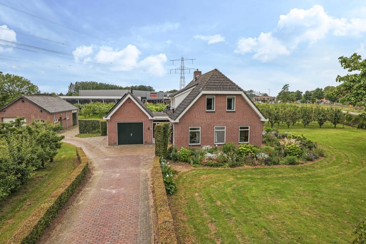 Foto 50 van Spoorstraat 2