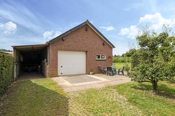 Foto 52 van Spoorstraat 2