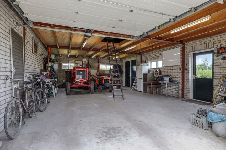 Foto 54 van Spoorstraat 2