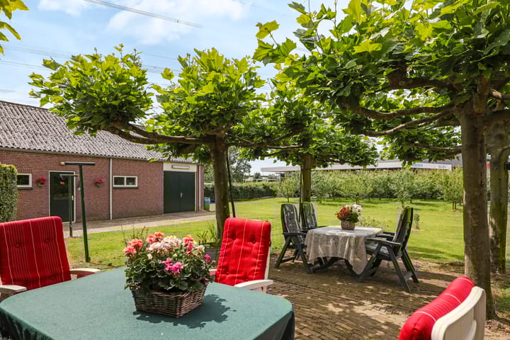 Foto 64 van Spoorstraat 2