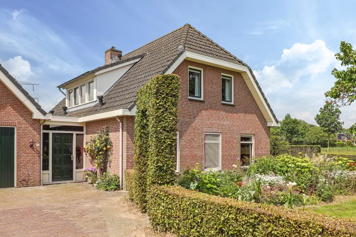 Foto 75 van Spoorstraat 2